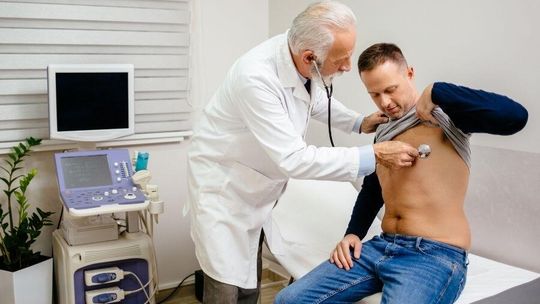 Gdzie do lekarza w majówkę? Sprawdź, gdzie się zgłosić w razie potrzeby