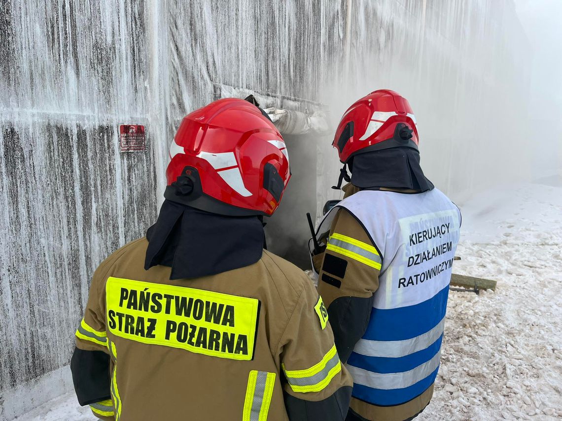 Hrubieszów: Pożar pelletu na ulicy Nowej