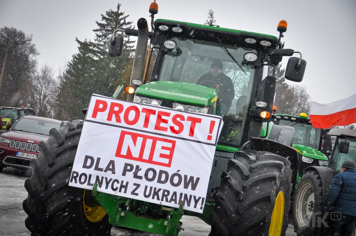 Protest Hrubieszowskich rolników przeciwko importowi produktów z Ukrainy [ZDJĘCIA]